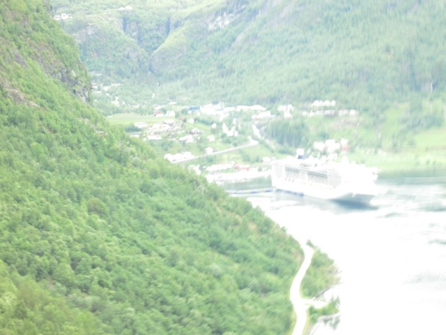 Hurtigruten_2015-06-18_14-07